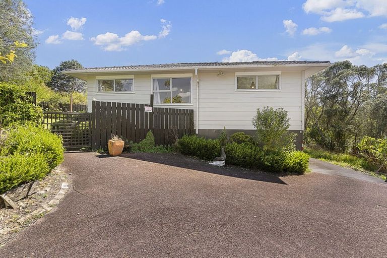 Photo of property in 1/114 Sycamore Drive, Sunnynook, Auckland, 0620