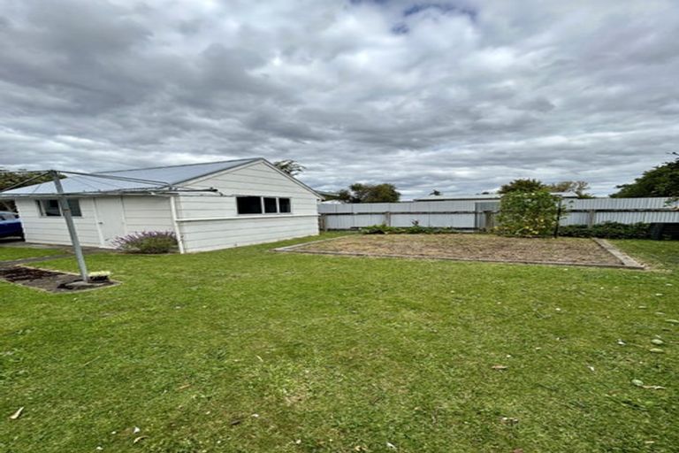 Photo of property in 48 Apollo Parade, Milson, Palmerston North, 4414