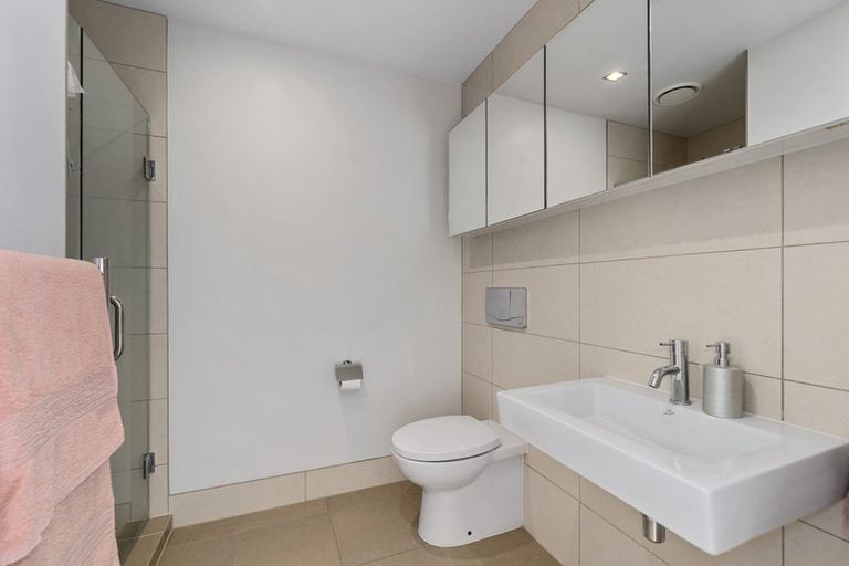 Photo of property in Maison Apartments, 307/16 Huron Street, Takapuna, Auckland, 0622