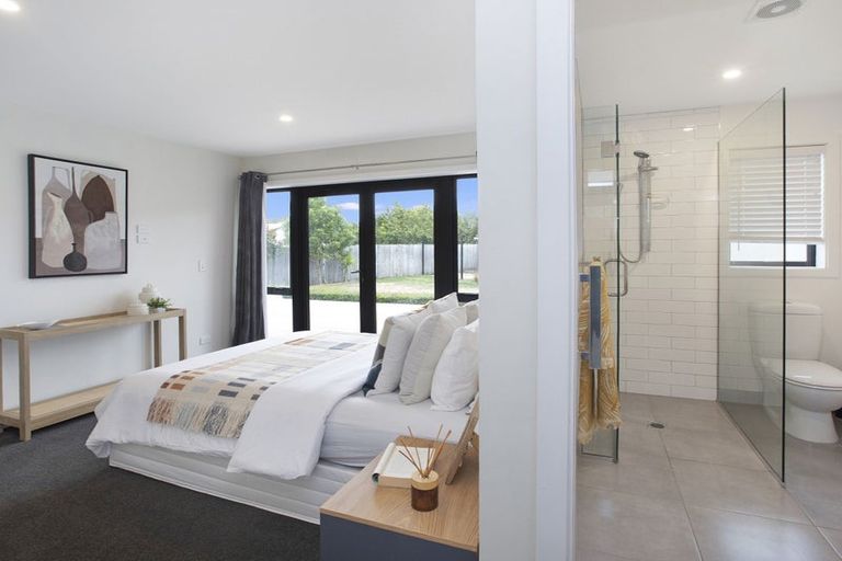 Photo of property in 10 Epping Place, Burnside, Christchurch, 8053