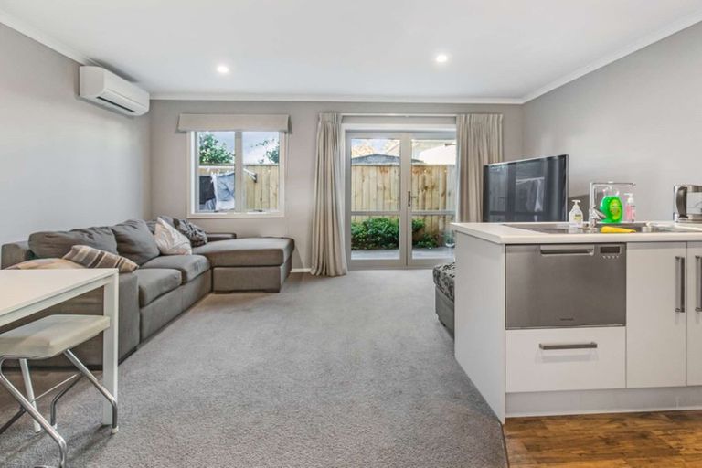 Photo of property in 3/144 Old Farm Road, Hamilton East, Hamilton, 3216