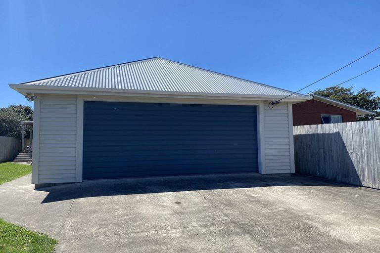 Photo of property in 18a Hutchins Street, Waitara, 4320