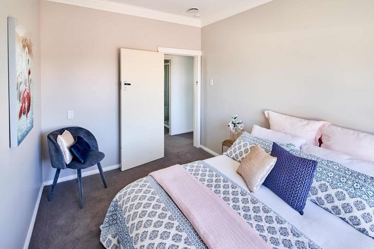 Photo of property in 28 Chesterton Street, Johnsonville, Wellington, 6037