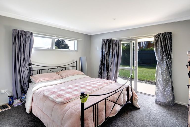Photo of property in 122 Henry Street, Waikouaiti, 9510