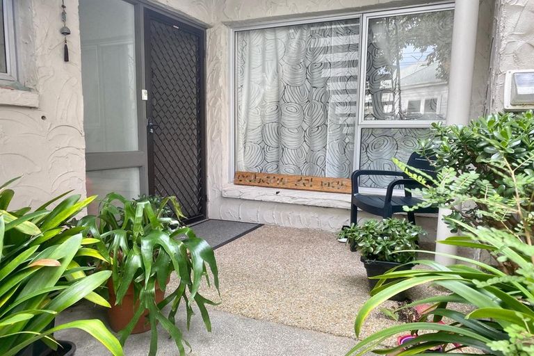 Photo of property in 4/38 Cheltenham Road, Devonport, Auckland, 0624