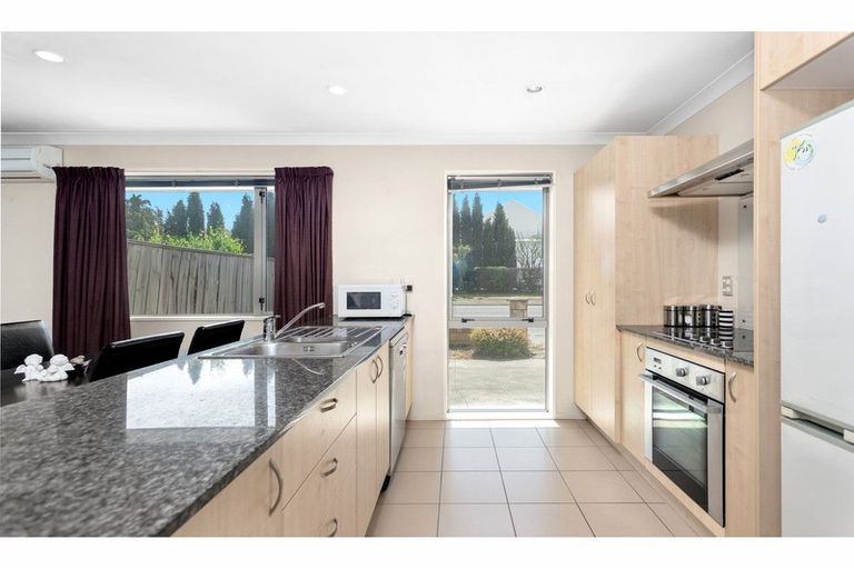 Photo of property in 1/335 Main South Road, Hornby, Christchurch, 8042