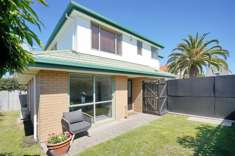 Photo of property in 513a Harewood Road, Harewood, Christchurch, 8051
