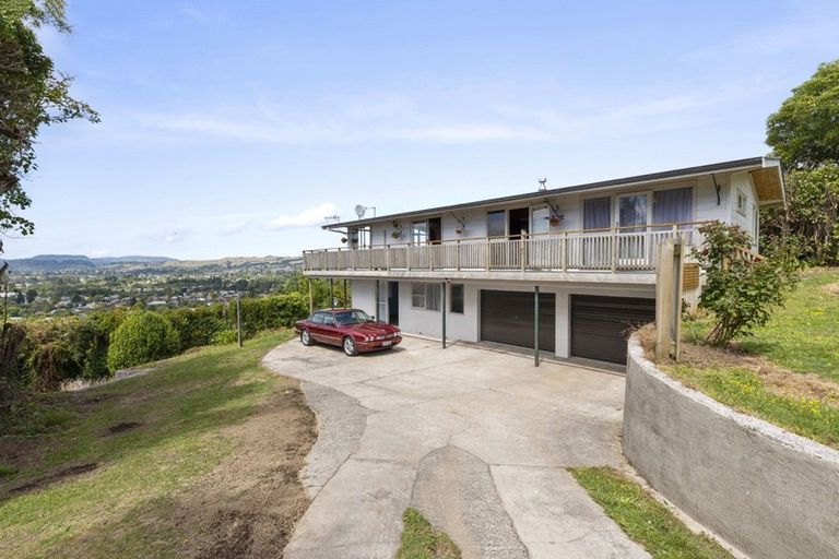 Photo of property in 25 Russell Crescent, Western Heights, Rotorua, 3015