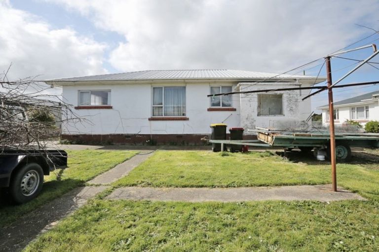 Photo of property in 84 Regent Street, Newfield, Invercargill, 9812
