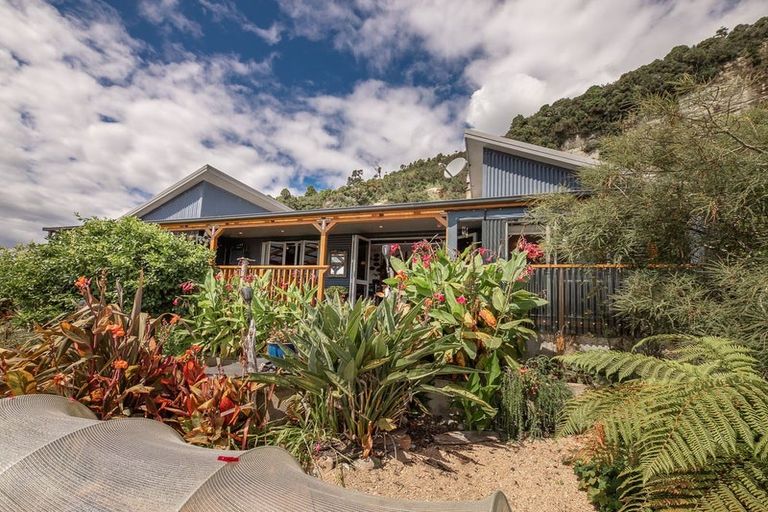 Photo of property in 28 Nikau Heights, Little Wanganui, Karamea, 7893
