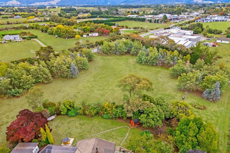 Photo of property in 7 Kemptons Line, Greytown, 5794