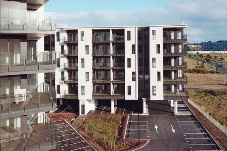 Photo of property in 304/3 Kaipiho Lane, Albany, Auckland, 0632