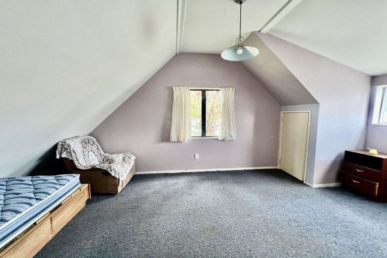 Photo of property in 37 Borich Road, Sunnyvale, Auckland, 0612