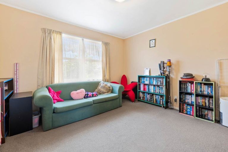 Photo of property in 44a Kelvin Road, Papakura, 2110