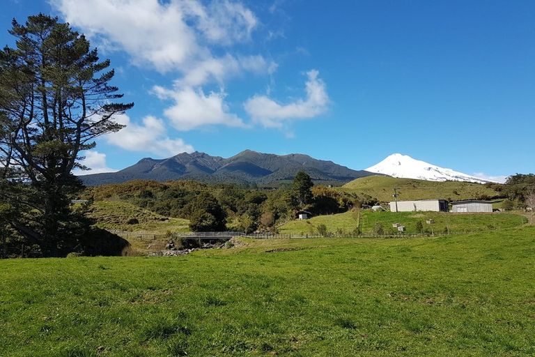 Photo of property in 777 Dover Road, Okato, New Plymouth, 4374