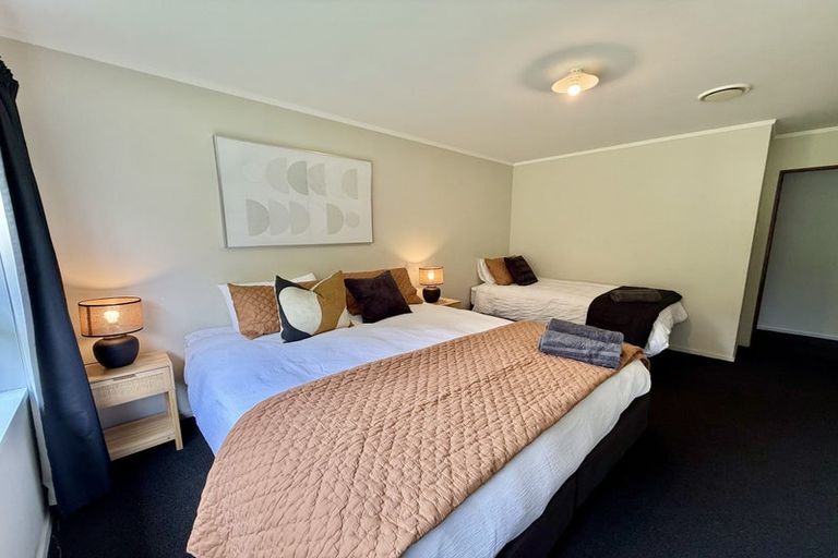 Photo of property in 48 Fyvie Avenue, Tawa, Wellington, 5028