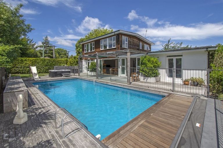 Photo of property in 9 Barlow Street, Ilam, Christchurch, 8041