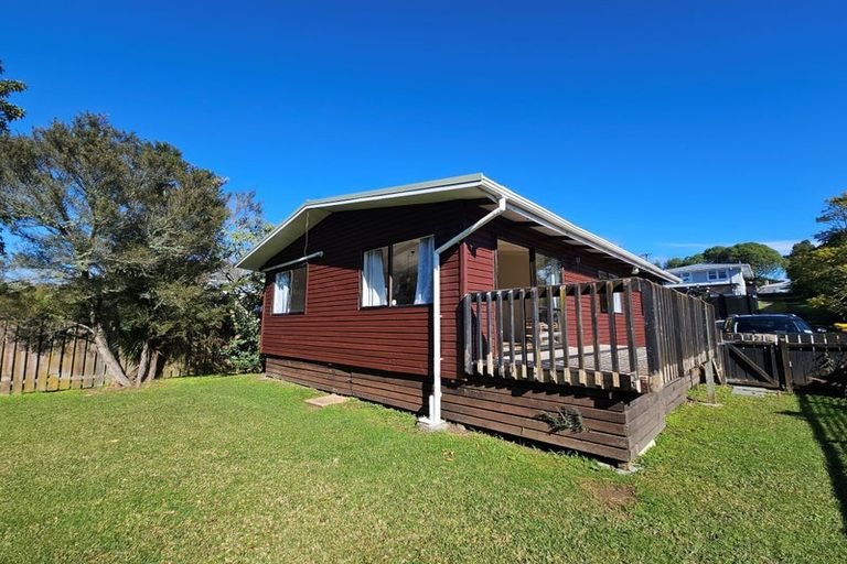 Photo of property in 2/56 Glendale Road, Glen Eden, Auckland, 0602