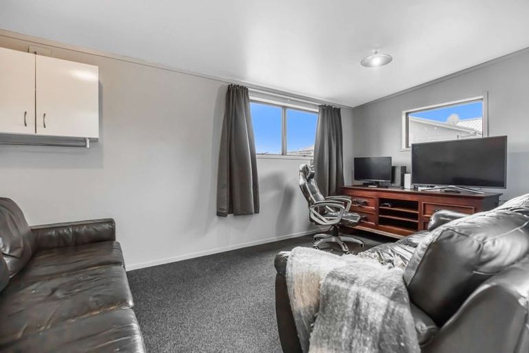 Photo of property in 17 Cook Drive, Whitianga, 3510