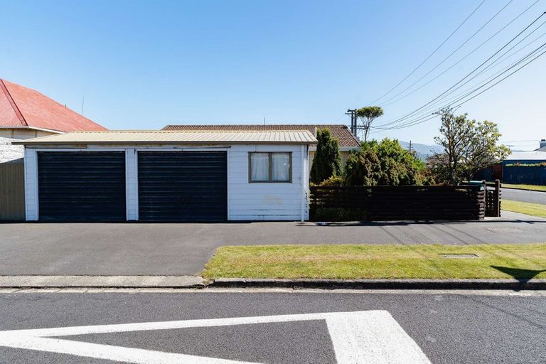 Photo of property in 50 Douglas Street, Saint Kilda, Dunedin, 9012