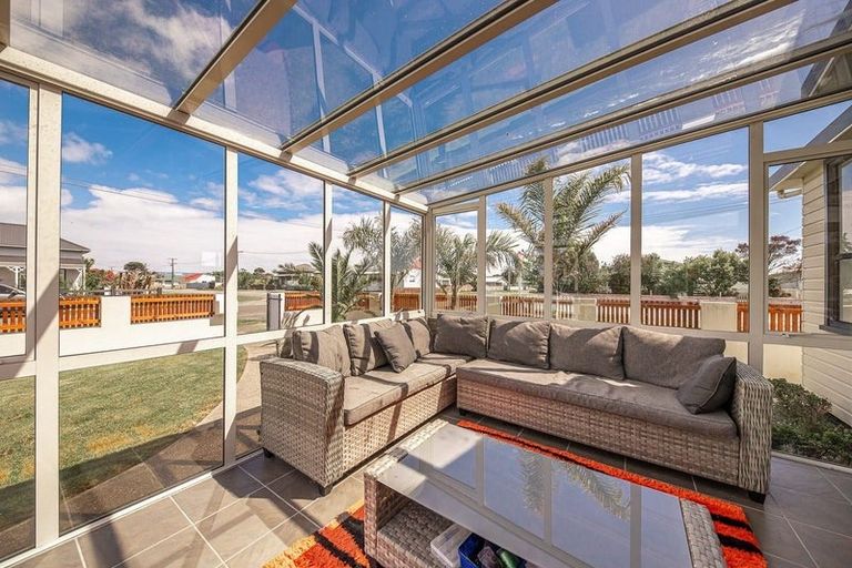 Photo of property in 29 Romilly Street, Westport, 7825