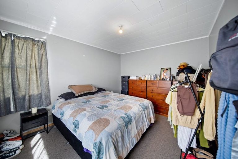 Photo of property in 15 Carbery Place, Manurewa, Auckland, 2102