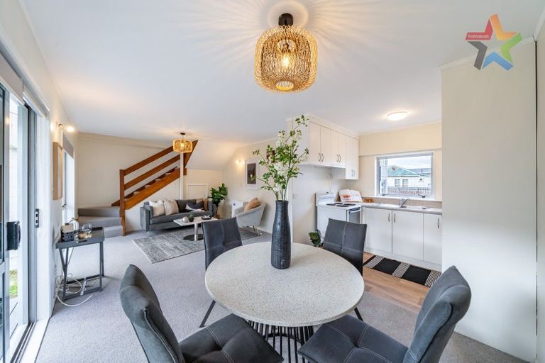 Photo of property in 4/74 Freyberg Street, Lyall Bay, Wellington, 6022