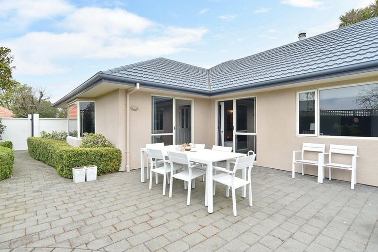 Photo of property in 16 Pepperwood Place, Shirley, Christchurch, 8061