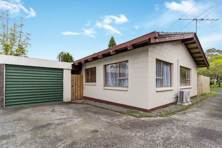 Photo of property in 20a Kindergarten Drive, Conifer Grove, Takanini, 2112