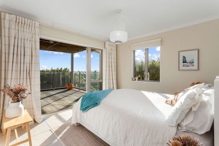 Photo of property in 5 Signal Hill Road, Mount Pleasant, Christchurch, 8081