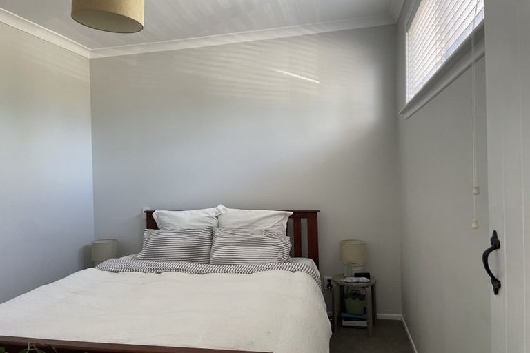 Photo of property in 19 Park Road, Carterton, 5713