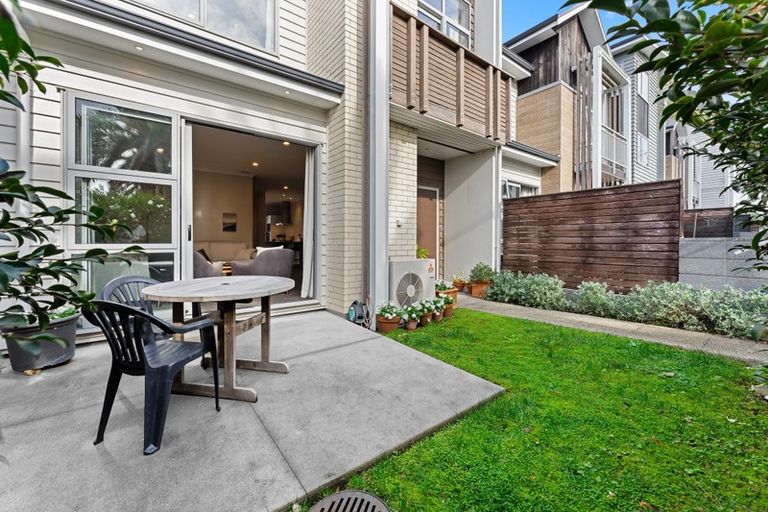 Photo of property in 53 Buckley Avenue, Hobsonville, Auckland, 0616