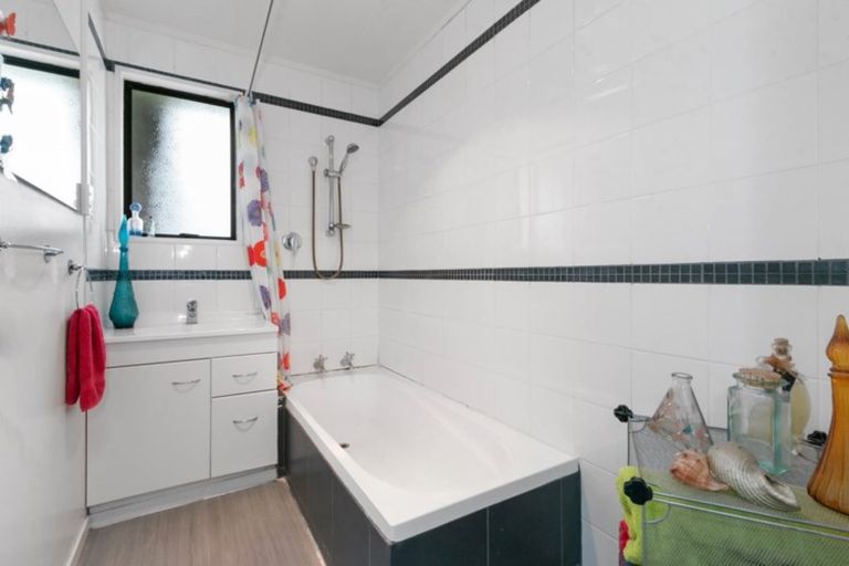 Photo of property in 2a Katterns Street, Katikati, 3129