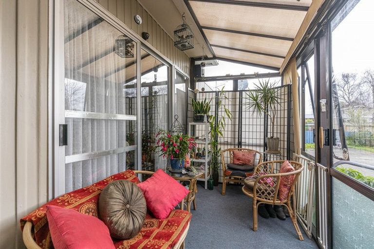 Photo of property in 17 Stout Street, Masterton, 5810