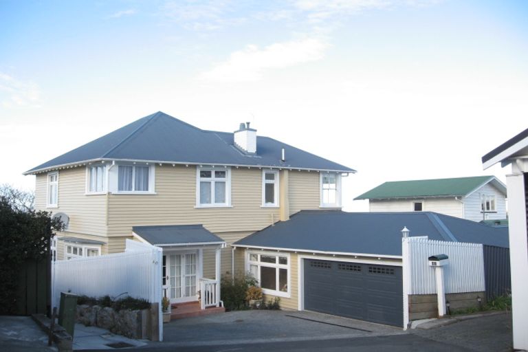 Photo of property in 40 Cameron Road, Bluff Hill, Napier, 4110