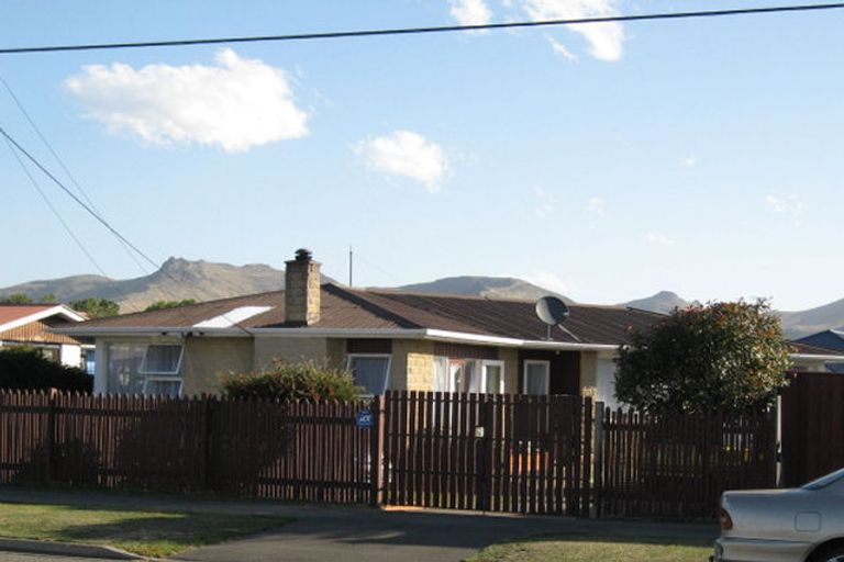 Photo of property in 19 Maces Road, Bromley, Christchurch, 8062