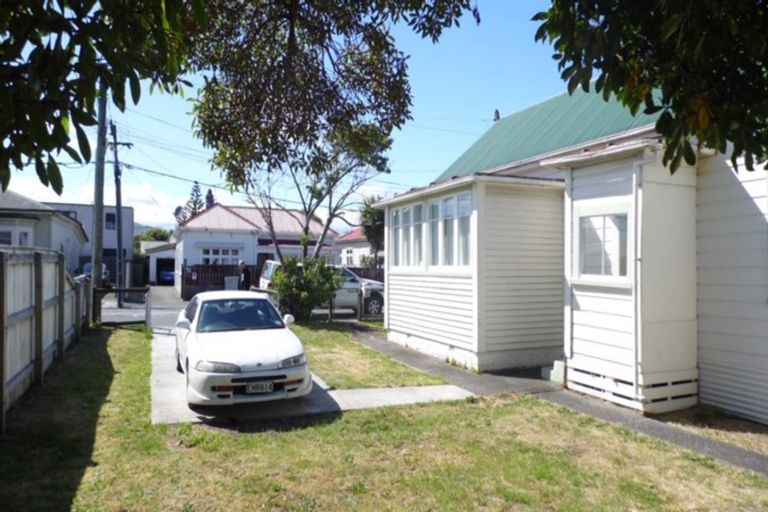 Photo of property in 53 Fitzherbert St Petone, Petone, Lower Hutt, 5012