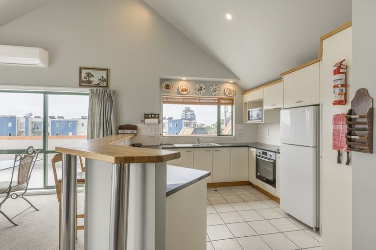 Photo of property in 3b/25 Maclean Street, Paraparaumu Beach, Paraparaumu, 5032