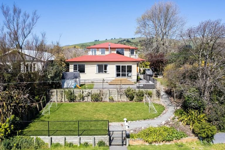 Photo of property in 249 Fifield Terrace, Opawa, Christchurch, 8023