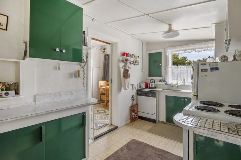 Photo of property in 79 Beach Street, Waikouaiti, 9510