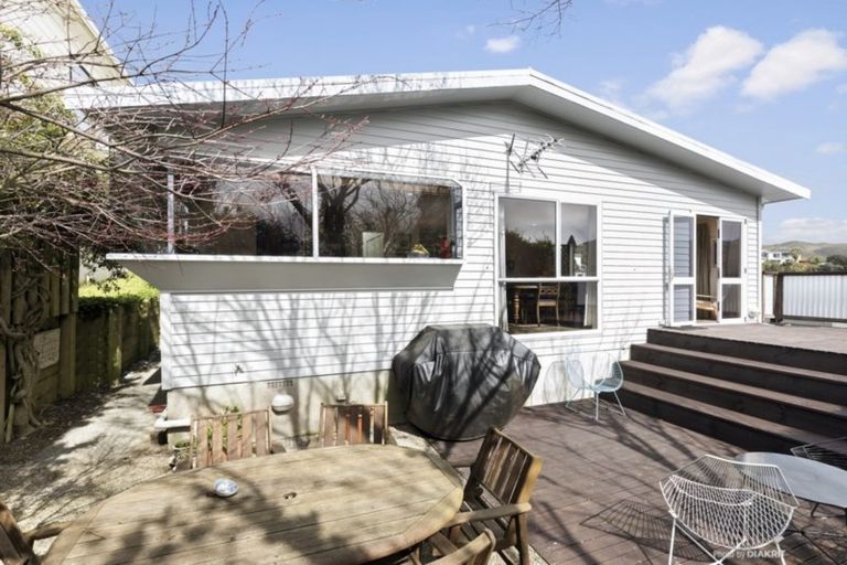 Photo of property in 96 Wadestown Road, Wadestown, Wellington, 6012