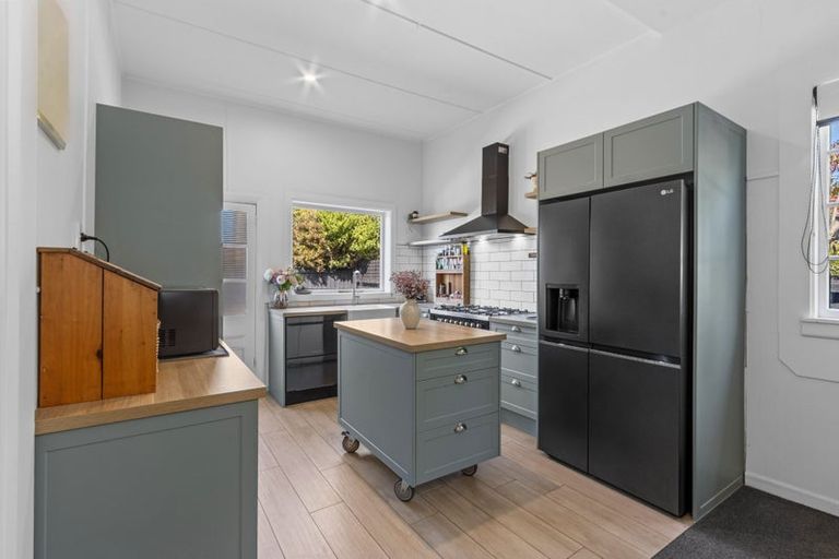 Photo of property in 152 Lincoln Road, Addington, Christchurch, 8024