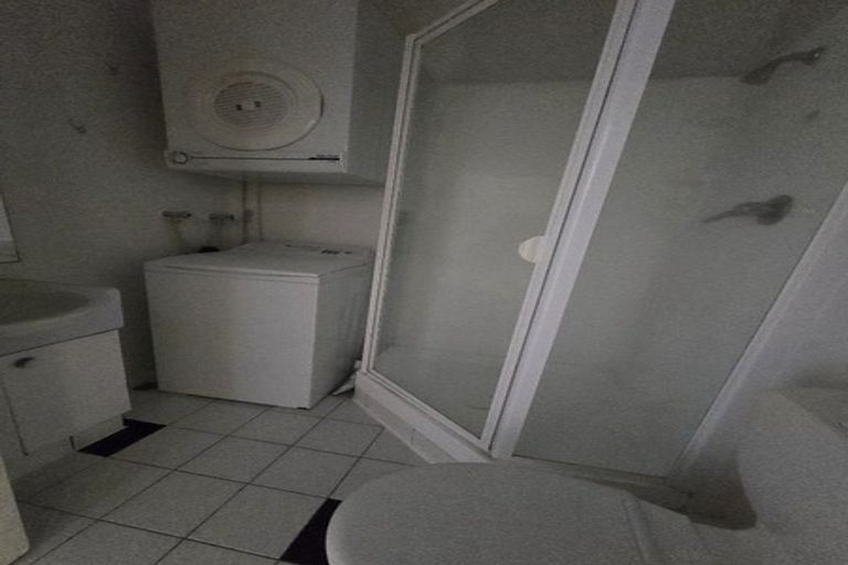 Photo of property in Terrace Tower Apartments, 7b/126 The Terrace, Wellington Central, Wellington, 6011