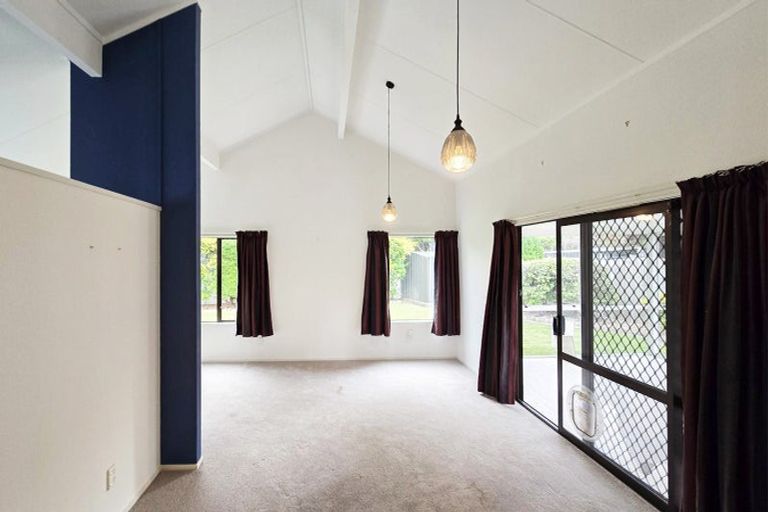 Photo of property in 42 Ryan Crescent, Greenmeadows, Napier, 4112