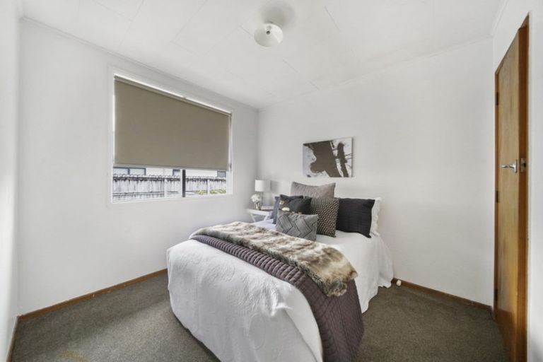 Photo of property in 8 Gossamer Drive, Pakuranga Heights, Auckland, 2010