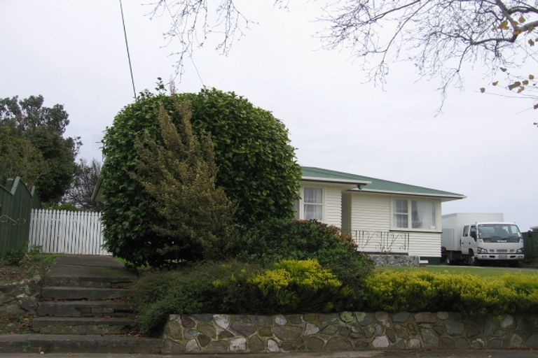Photo of property in 55 Tararua Terrace, Cloverlea, Palmerston North, 4412