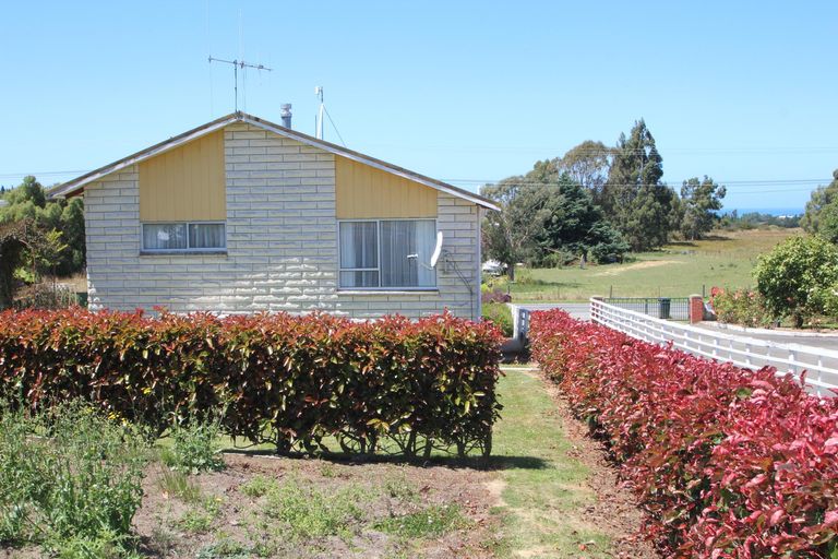 Photo of property in 76 Weston Road, Waiareka Junction, Oamaru, 9401