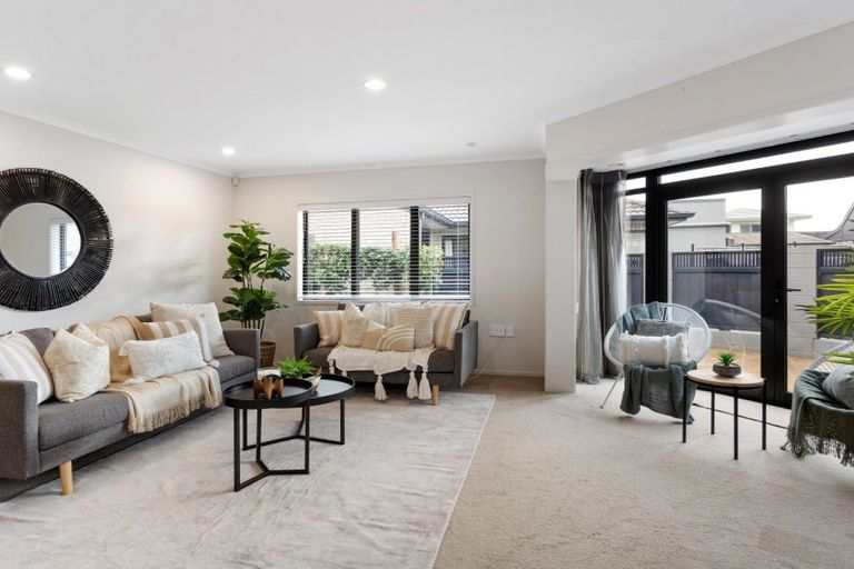 Photo of property in 405b Devonport Road, Tauranga South, Tauranga, 3112