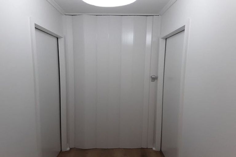 Photo of property in 1/22 Neptune Avenue, Beach Haven, Auckland, 0626