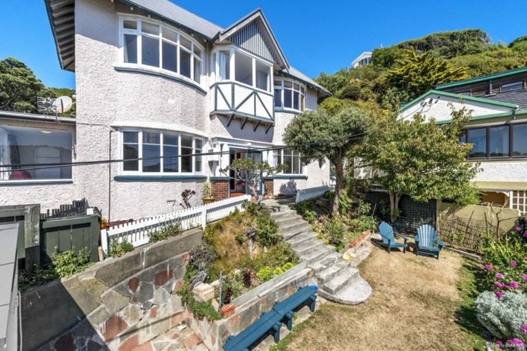 Photo of property in 14 Lindum Terrace, Roseneath, Wellington, 6011